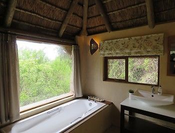 Woodbury Lodge Amakhala Game Reserve Zewnętrze zdjęcie
